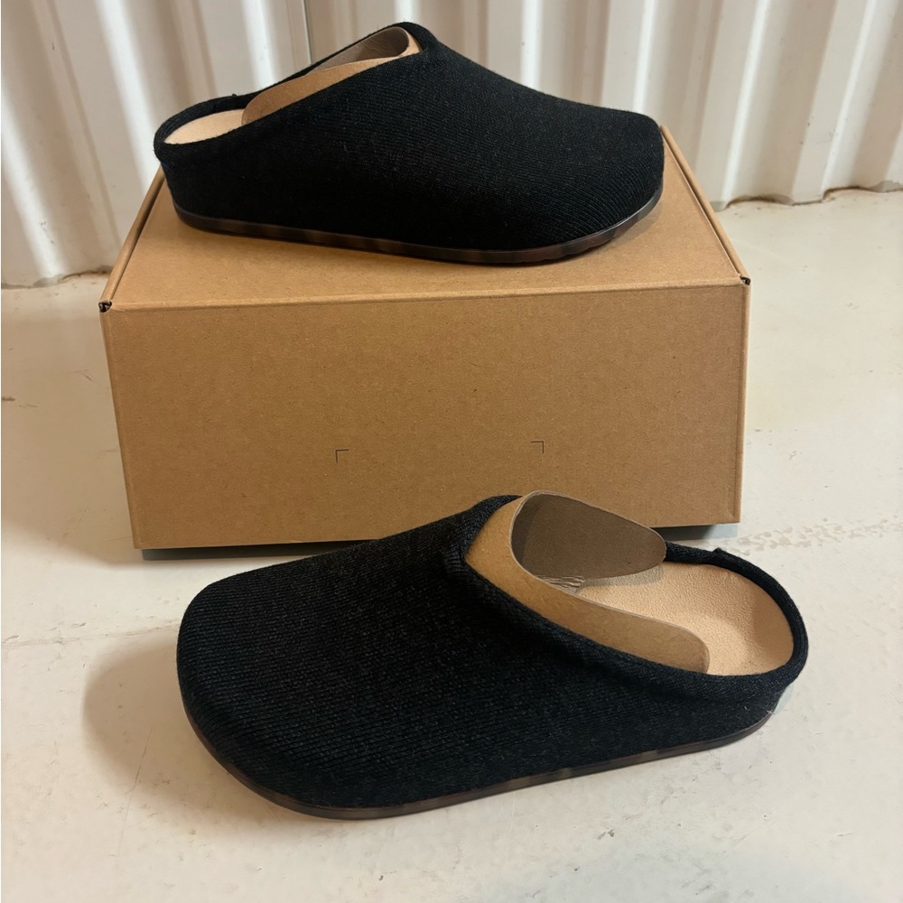 Rothy’s The Casual Clog Soft Black Size 7 Brand New